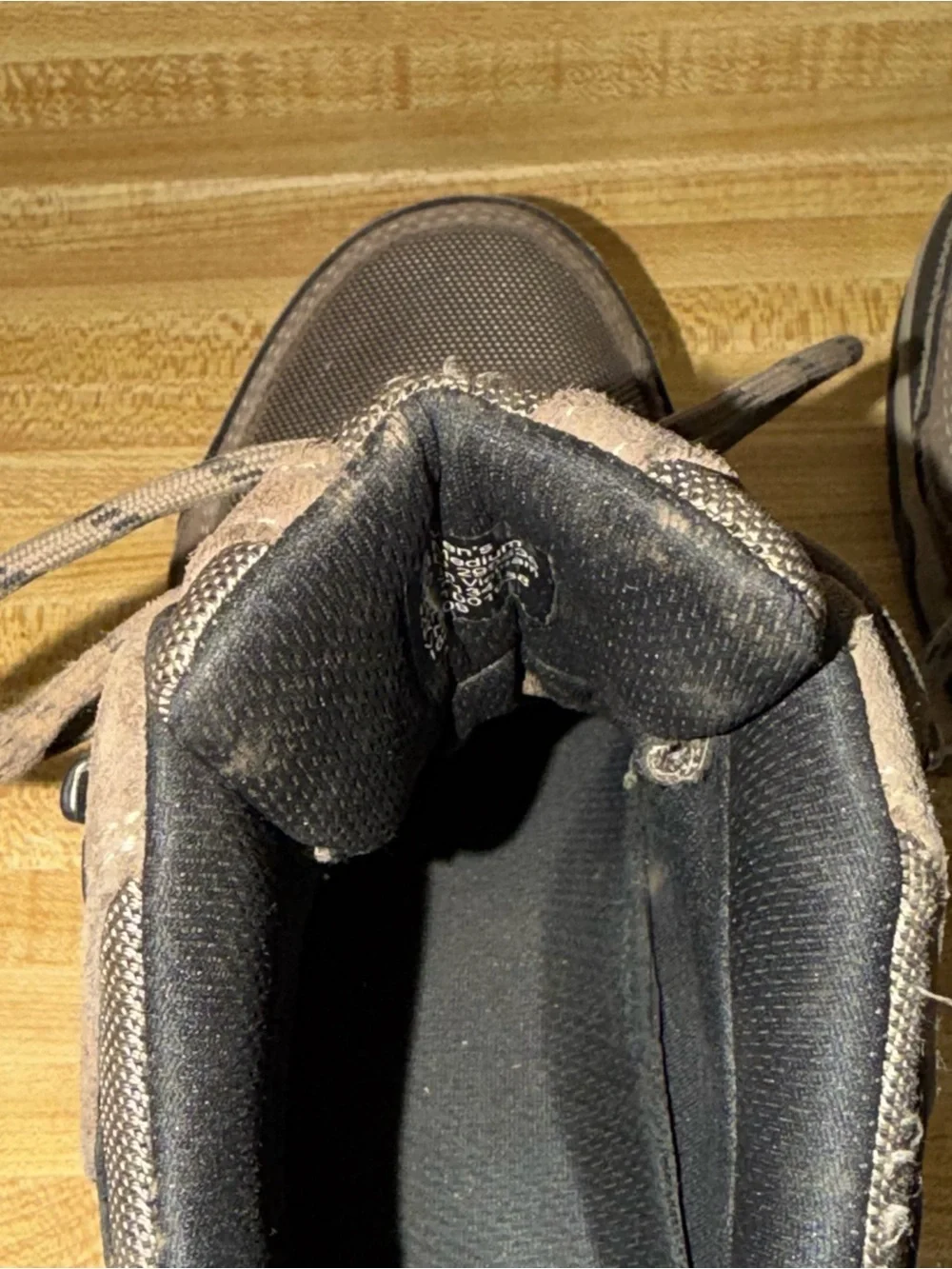 L.L. Bean Men's size 7.5 Trail Mid-Height Hiking Boots shoes outdoors